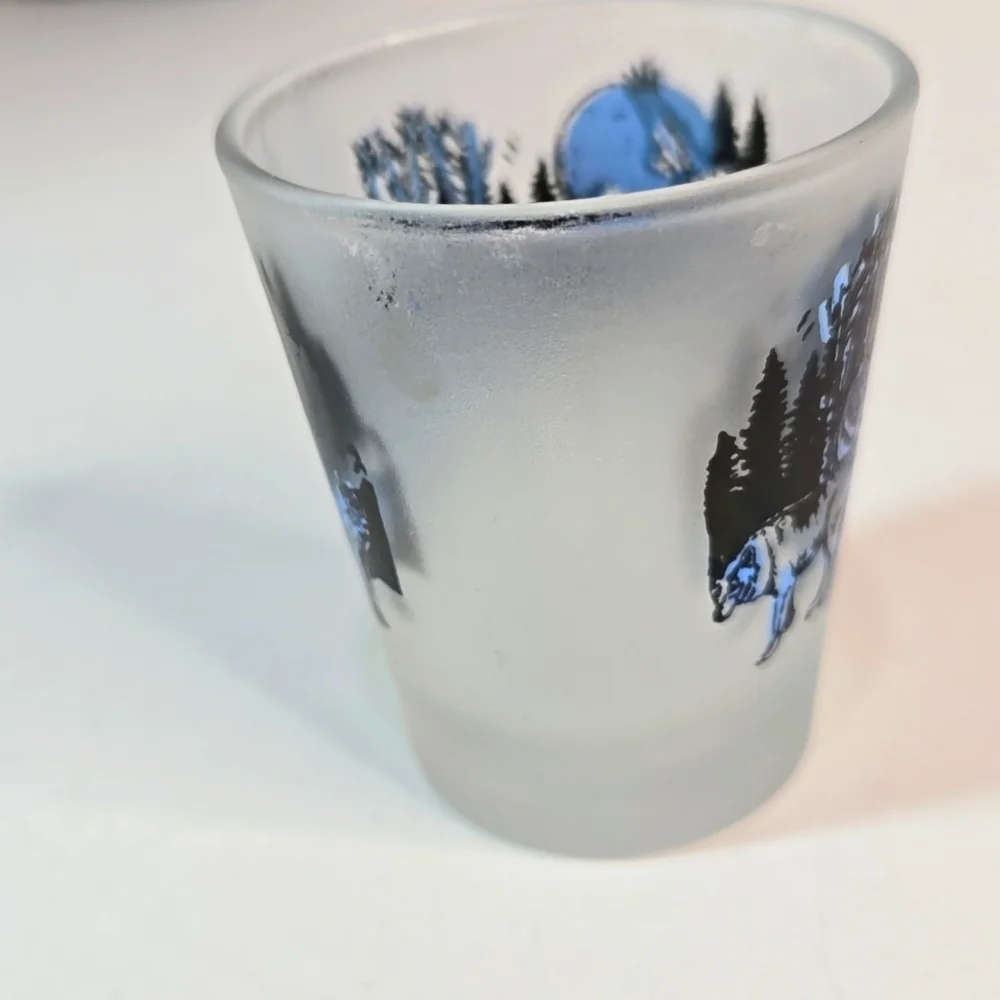 Set of 2 Vintage Shot Glasses Montana Wolf Design & Federal Mini Beer Mug - Picture 4 of 15